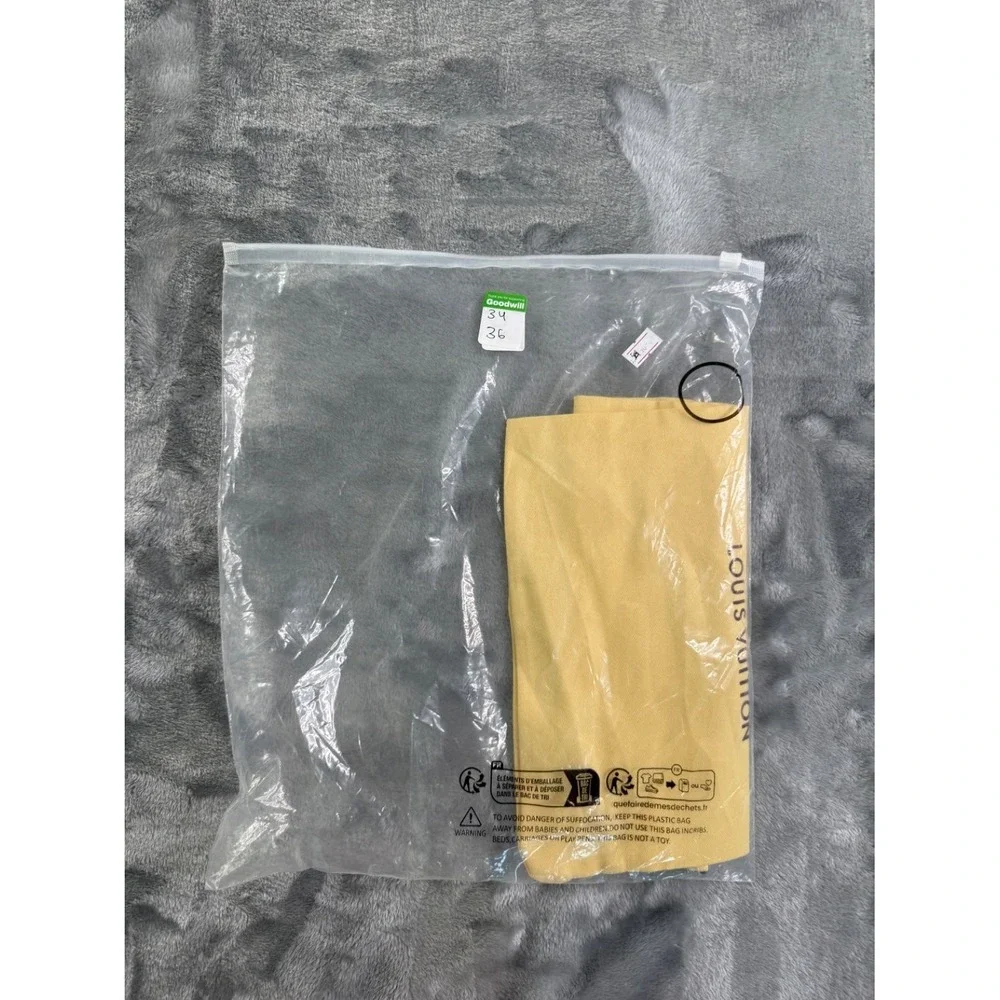 Louis Vuitton Women's Dust Bag Medium Tan Brown Drawstring Closure
